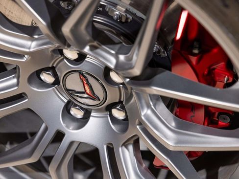 Used 2024 Chevrolet Corvette Z06 image 11