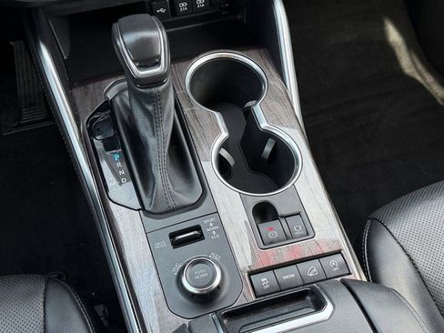 Used 2021 Toyota Highlander Platinum image 15