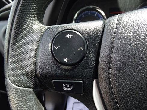 Used 2019 Toyota Corolla LE FWD image 24