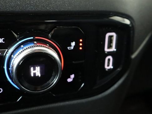 Used 2022 GMC Sierra 1500 Elevation image 32