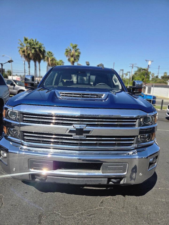 Used 2017 Chevrolet Silverado 2500 LTZ w/ Duramax Plus Package AWD/4WD image 5