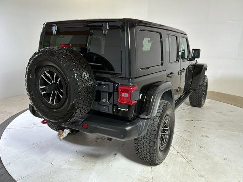Certified 2024 Jeep Wrangler Unlimited Rubicon AWD/4WD image 7
