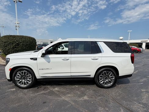 Certified 2023 GMC Yukon Denali Ultimate AWD/4WD image 6
