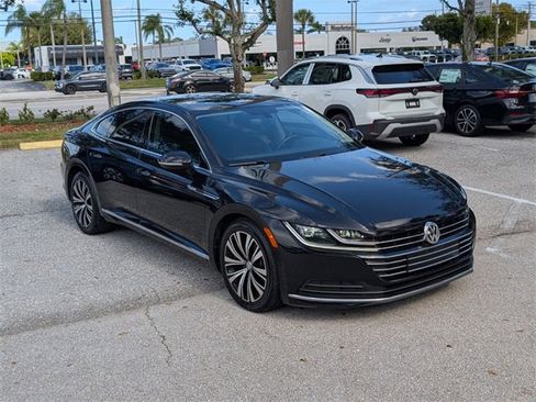 Used 2020 Volkswagen Arteon SEL image 2