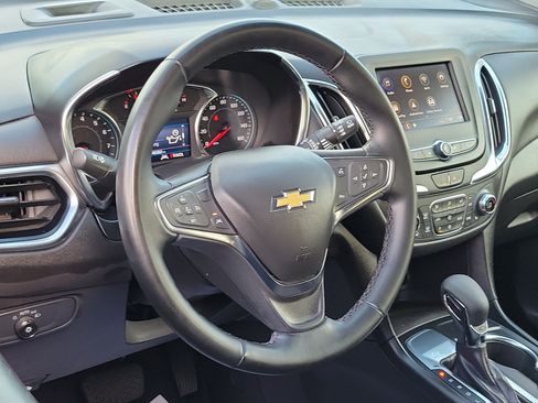 Used 2024 Chevrolet Equinox LT FWD image 9