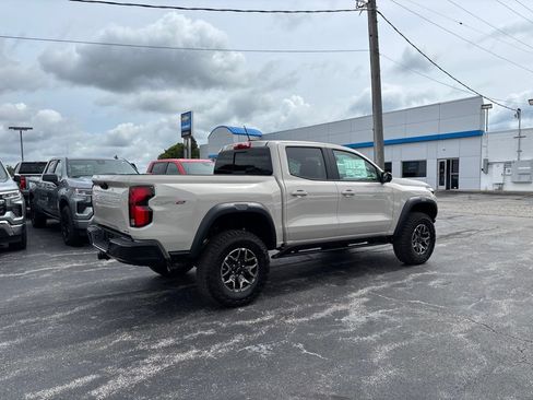 New 2026 Chevrolet Colorado ZR2 w/ Technology Package AWD/4WD image 3