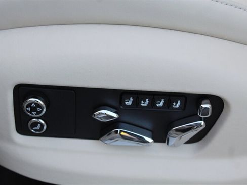 Used 2021 Bentley Flying Spur W12 AWD/4WD image 24