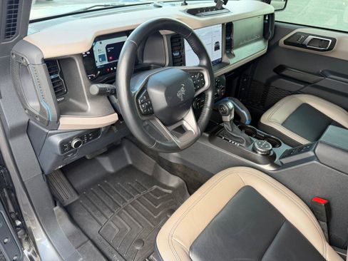 Used 2024 Ford Bronco Wildtrak AWD/4WD image 7
