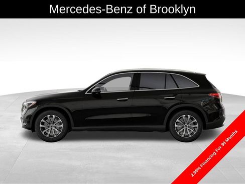 Certified 2025 Mercedes-Benz GLC 300 4MATIC image 35