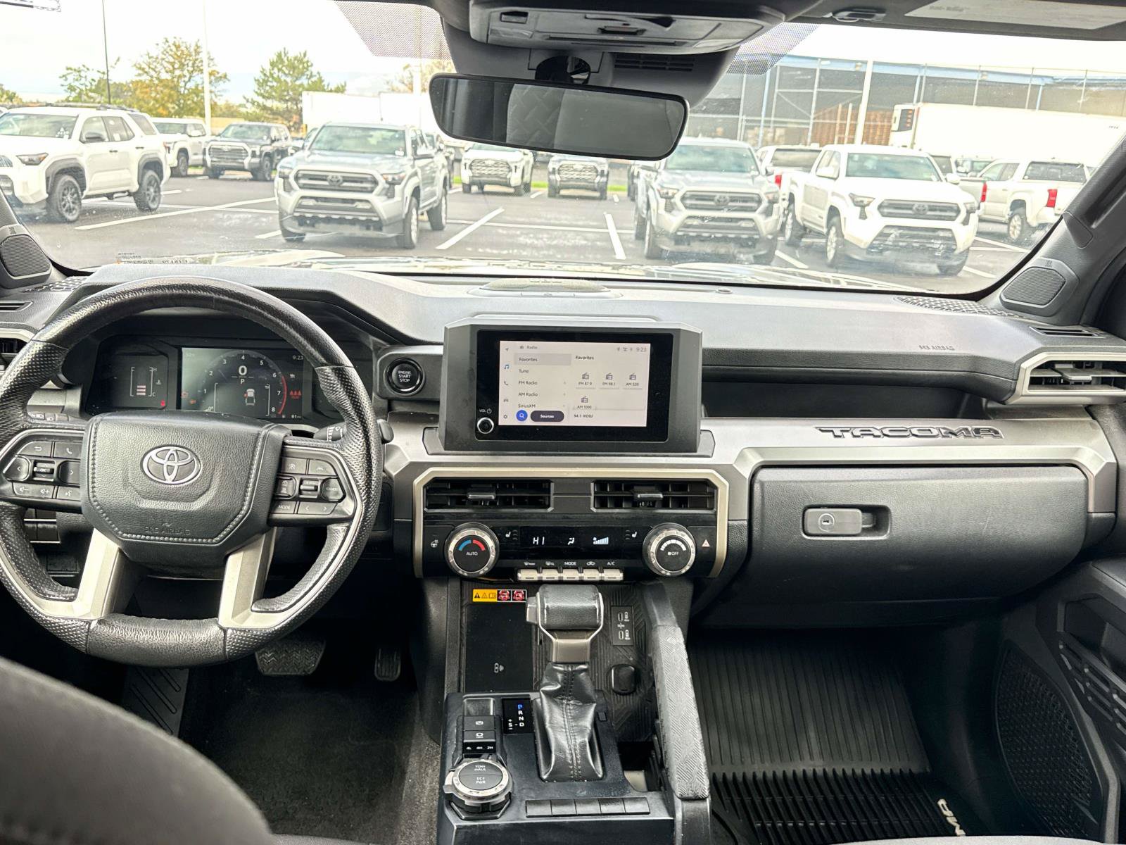 Used 2024 Toyota Tacoma SR5 AWD/4WD image 15