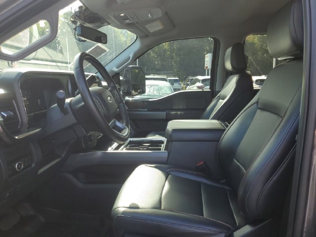 Used 2025 Ford F250 Lariat w/ Black Appearance Package AWD/4WD image 14