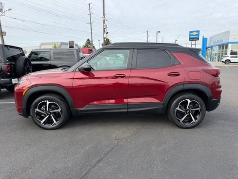 Used 2023 Chevrolet TrailBlazer RS w/ Convenience Package AWD/4WD image 4