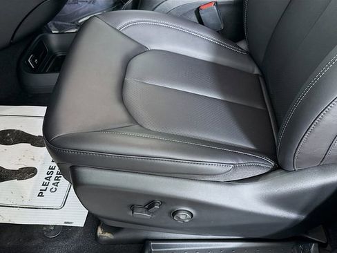 New 2026 Chrysler Pacifica Select image 18