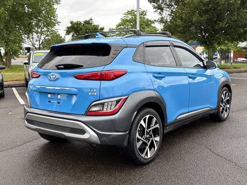 Used 2022 Hyundai Kona Limited AWD/4WD image 2