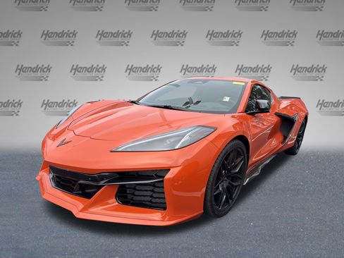 Used 2025 Chevrolet Corvette Z06 w/ Stealth Interior Trim Package image 5