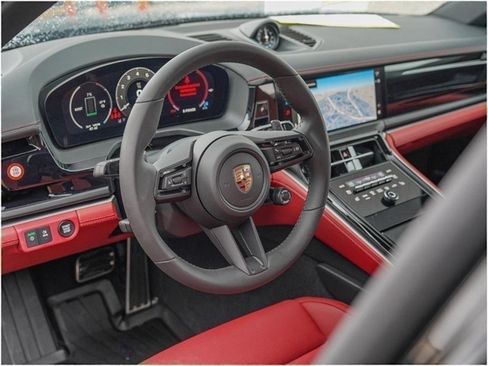 New 2025 Porsche Panamera 4 image 15