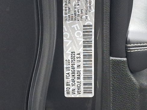 Certified 2023 Jeep Grand Cherokee L Limited w/ Black Appearance Package AWD/4WD image 28