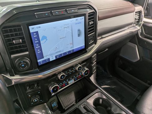 Used 2022 Ford F150 Lariat w/ Equipment Group 502A High image 10