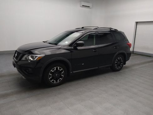 Used 2019 Nissan Pathfinder SL image 2