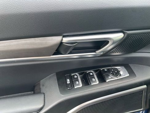 Used 2025 Kia Telluride EX X-Line image 12