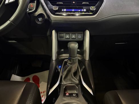 Used 2024 Toyota Corolla Cross XSE image 15