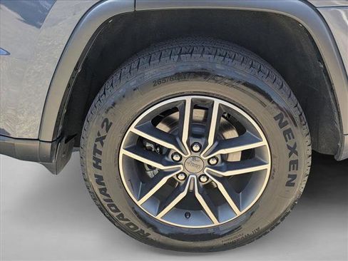 Used 2020 Jeep Grand Cherokee Limited RWD image 7