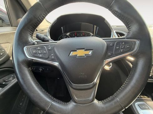 Used 2018 Chevrolet Equinox Premier AWD/4WD image 12