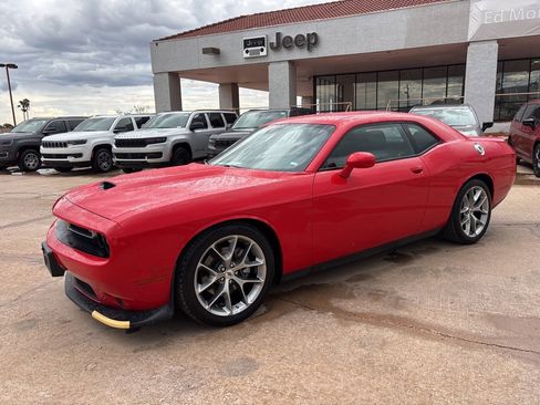 Certified 2022 Dodge Challenger GT image 1