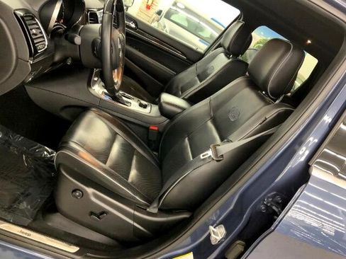 Used 2019 Jeep Grand Cherokee Overland image 12