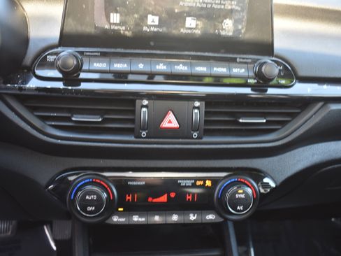 Used 2019 Kia Forte S w/ S Premium Package image 19