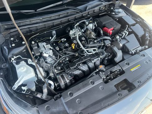 Used 2021 Nissan Altima 2.5 SR FWD image 27