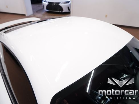 Used 2019 Porsche 718 Cayman RWD image 15