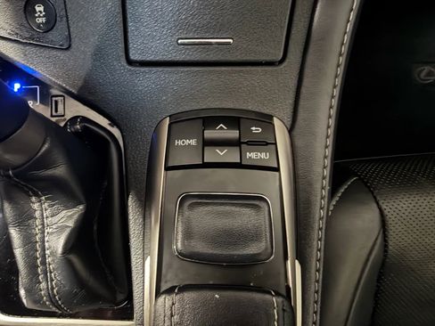 Used 2018 Lexus ES 350 w/ Luxury Package w/Wood Trim FWD image 22