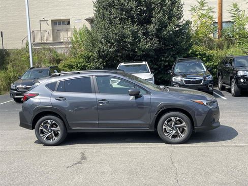 Used 2025 Subaru Crosstrek 2.0i Premium image 6