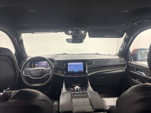 Used 2022 Jeep Wagoneer Series III image 17