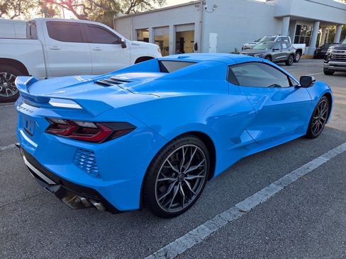 Used 2023 Chevrolet Corvette Stingray Premium Conv w/ Z51 Performance Package RWD image 3