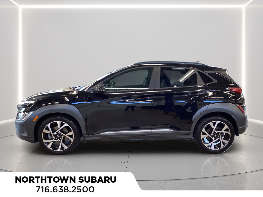 Used 2023 Hyundai Kona Limited AWD/4WD image 2