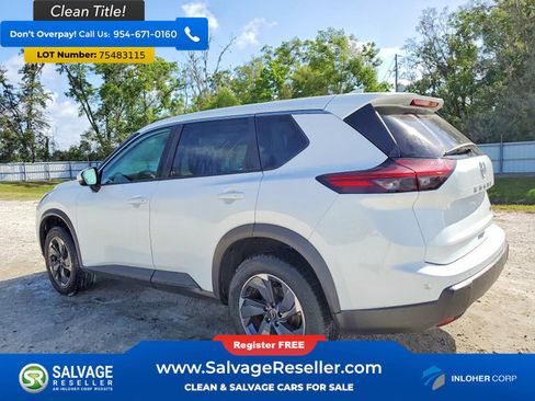 Used 2024 Nissan Rogue SV image 3