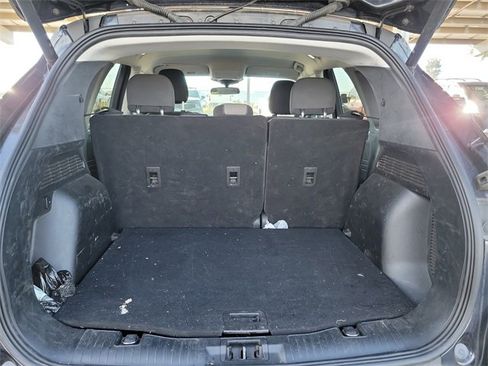 Used 2021 Ford Escape SE w/ SE Sport Appearance Package image 28