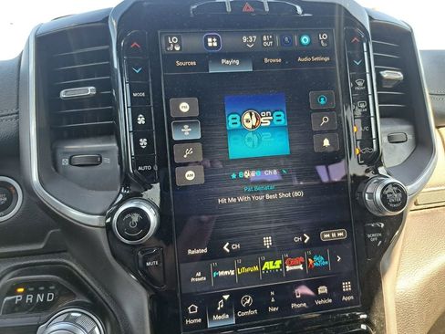 Used 2022 RAM 1500 Laramie w/ Sport Appearance Package image 9