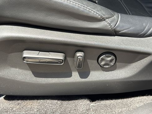 Used 2018 Honda CR-V EX-L image 12