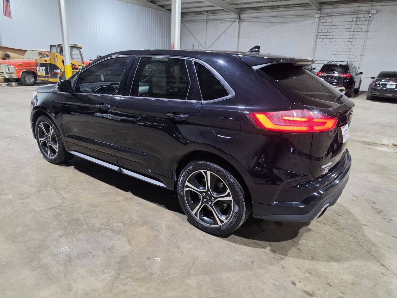 Used 2019 Ford Edge ST w/ Convenience Package AWD/4WD image 7