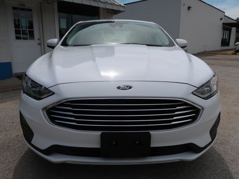 Used 2019 Ford Fusion S FWD image 9