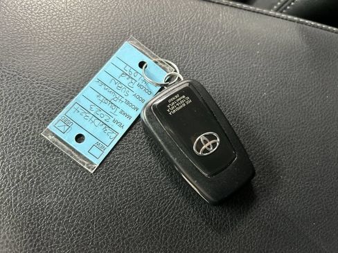 Used 2023 Toyota 4Runner TRD Sport w/ Technology Package AWD/4WD image 12