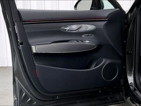 New 2026 Genesis GV70 2.5T Select image 11