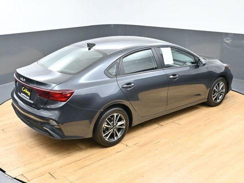 Used 2024 Kia Forte LXS FWD image 4