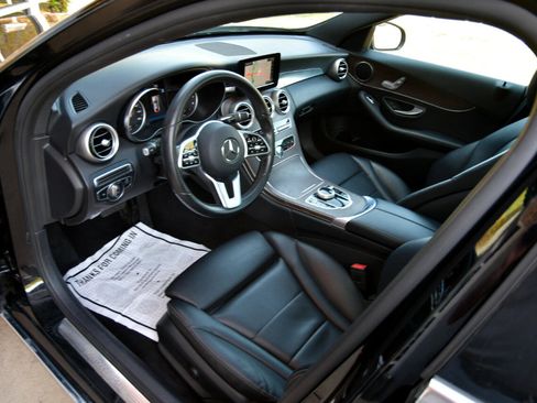 Used 2019 Mercedes-Benz C 300 4MATIC Sedan image 29