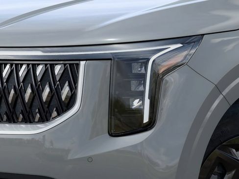 New 2027 Kia Carnival LX FWD image 10