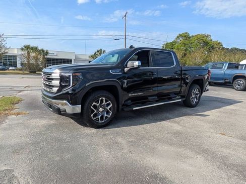 New 2026 GMC Sierra 1500 SLE w/ Preferred Package AWD/4WD image 9