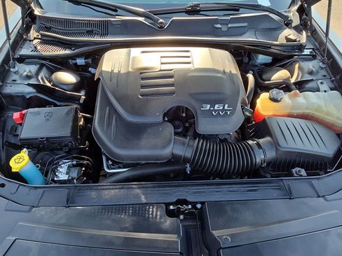 Used 2022 Dodge Challenger GT RWD image 13